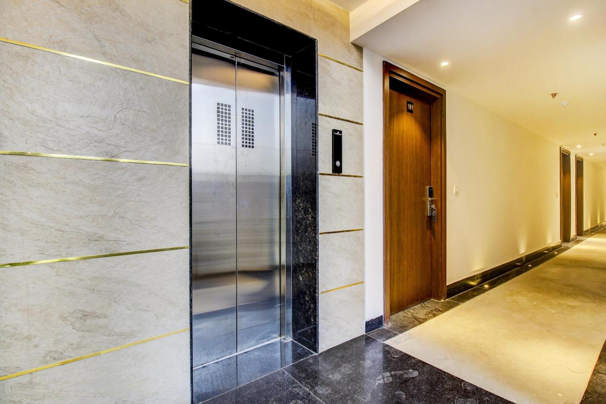 Hotel Super Townhouse Oak Aurelia Grand Lucknow Zewnętrze zdjęcie